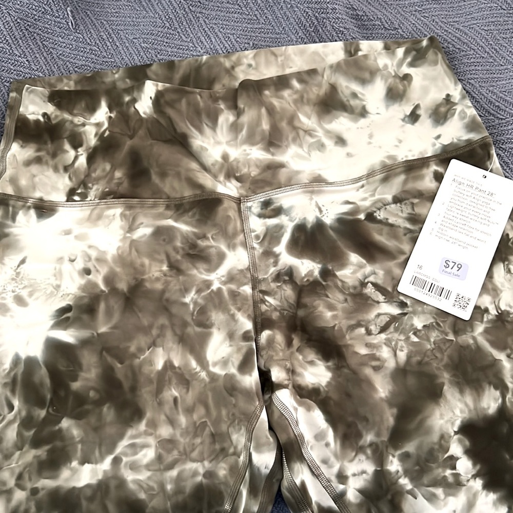 NWT Lululemon Align HR Pant 28" Diamond Dye Olive Leggings 🫒